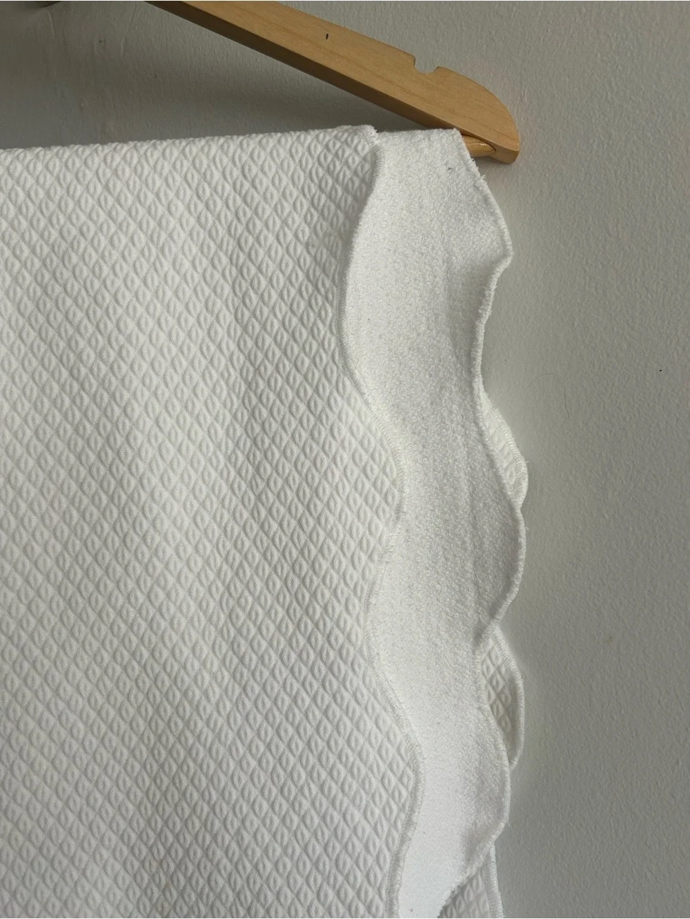 The Company Store White Textured Bedspread with Scalloped Edge